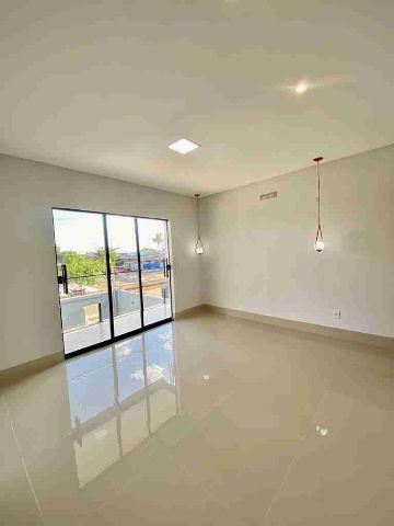 Sobrado com 217m² 4 quartos e 6 banheiros, à venda, no bairro Jardim Helvécia em Aparecida de Goiânia