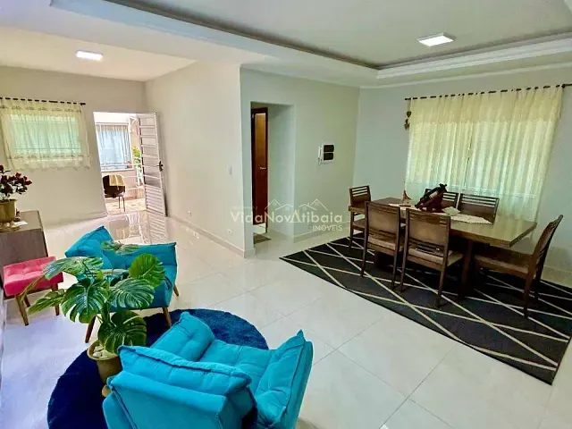Sobrado com 175m² 4 quartos e 4 banheiros, à venda, no bairro Nova Cerejeira em Atibaia