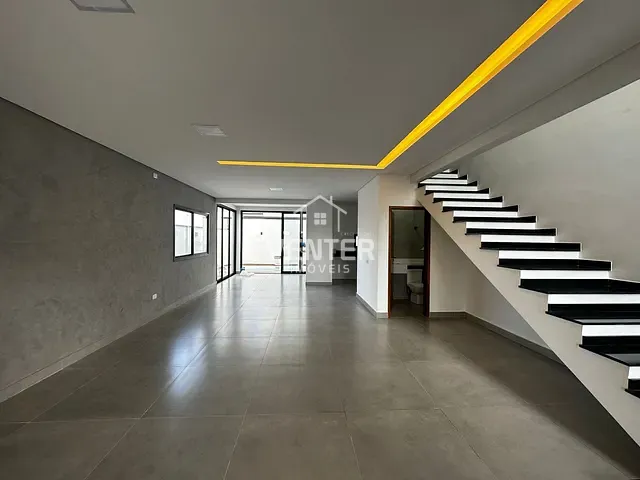 Sobrado com 150m² 3 quartos e 2 banheiros, à venda, no bairro Morada dos Nobres em Taubaté