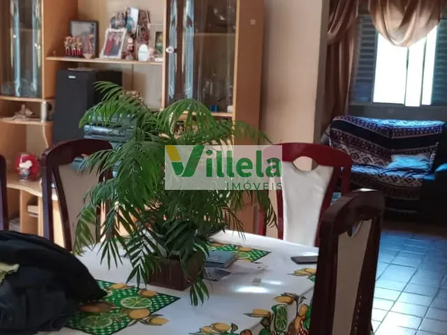 Sobrado 3 quartos e 1 banheiro, à venda, no bairro Centro em Poá