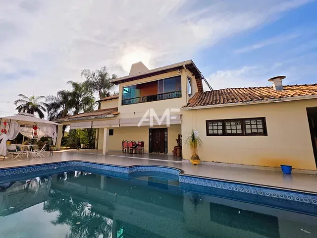 Sobrado com 803m² 3 quartos e 6 banheiros, à venda, no bairro Setor Habitacional Vicente Pires - Trecho 3 em Brasília