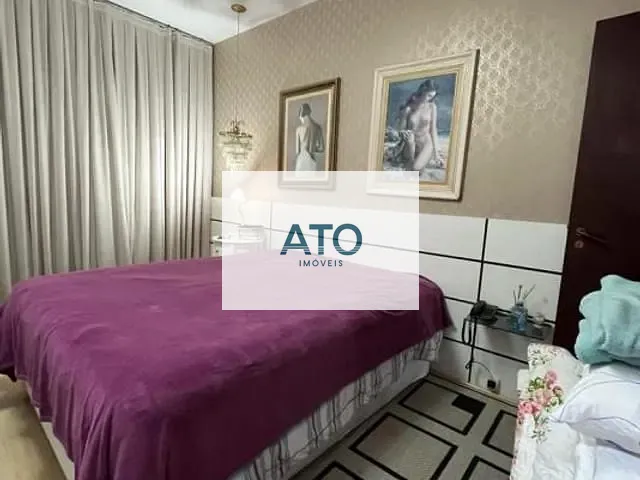 Casa com 480m² 3 quartos e 3 banheiros, à venda, no bairro Centro em Tijucas
