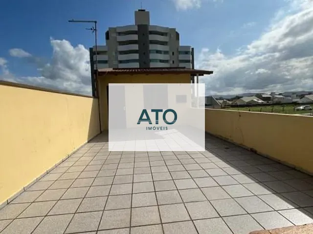 Casa com 480m² 3 quartos e 3 banheiros, à venda, no bairro Centro em Tijucas