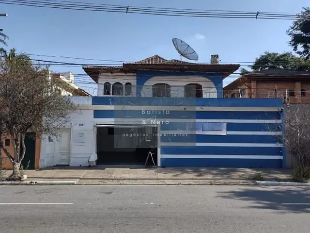 Sobrado com 750m² 4 quartos e 5 banheiros, à venda ou para alugar, no bairro Vila Progredior em São Paulo