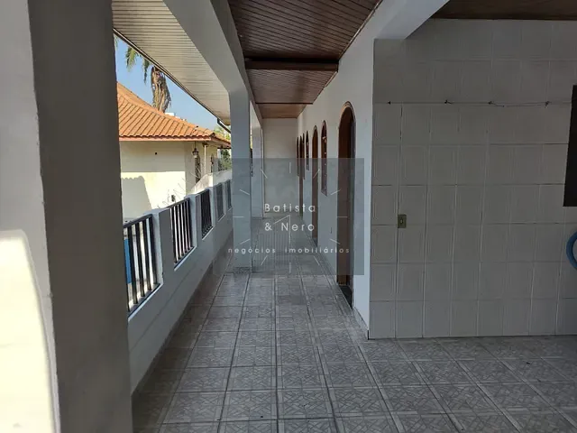 Sobrado com 750m² 4 quartos e 5 banheiros, à venda ou para alugar, no bairro Vila Progredior em São Paulo