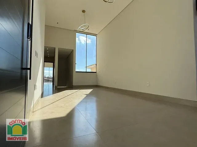 Sobrado com 305m² 3 quartos e 3 banheiros, à venda, no bairro Jardim Goiano em Anápolis