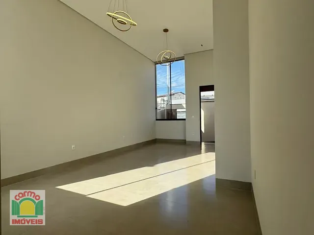 Sobrado com 305m² 3 quartos e 3 banheiros, à venda, no bairro Jardim Goiano em Anápolis
