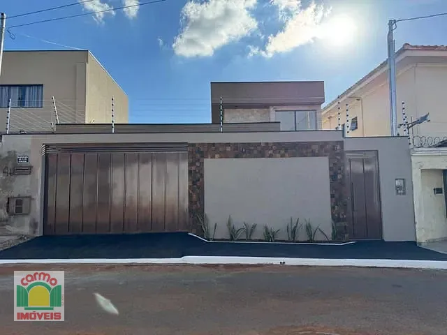 Sobrado com 305m² 3 quartos e 3 banheiros, à venda, no bairro Jardim Goiano em Anápolis