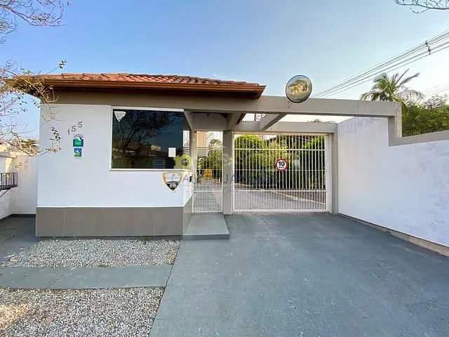 Sobrado com 110m² 3 quartos e 3 banheiros, à venda, no bairro Pedra Branca em Palhoça