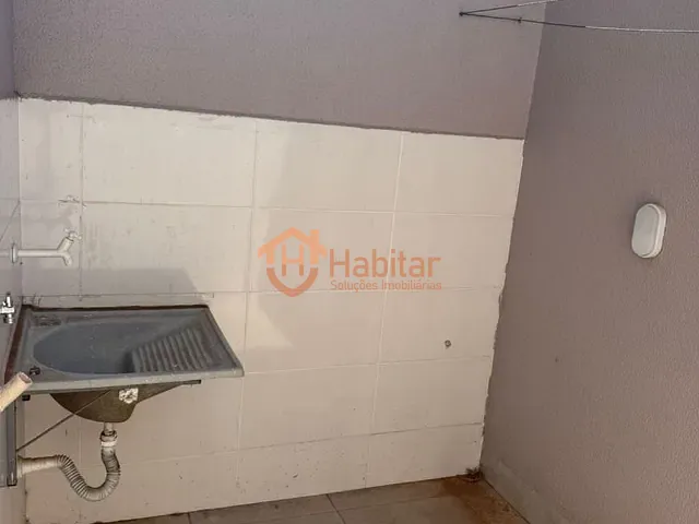 Sobrado com 80m² 2 quartos e 2 banheiros, para alugar, no bairro Jardim Tropical em Sorriso