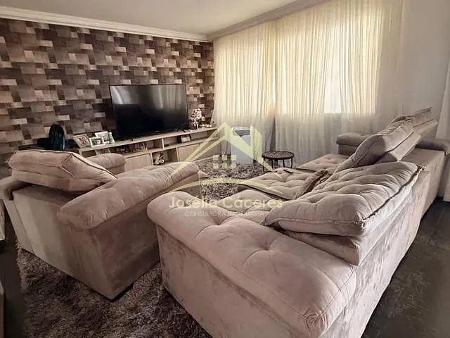 Sobrado com 360m² 5 quartos e 4 banheiros, à venda, no bairro Jardim Shangri-Lá em Cuiabá