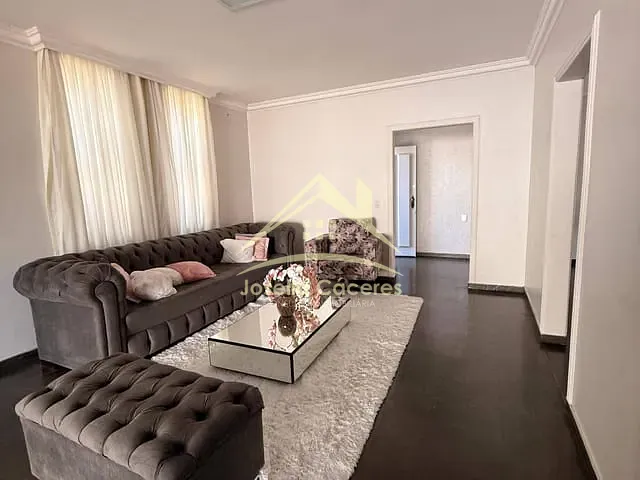 Sobrado com 360m² 5 quartos e 4 banheiros, à venda, no bairro Jardim Shangri-Lá em Cuiabá