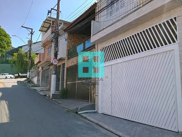Sobrado com 125m² 4 quartos e 2 banheiros, à venda, no bairro Helena Maria em Osasco
