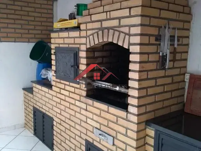 Sobrado com 298m² 3 quartos e 1 banheiro, à venda, no bairro Sítio da Figueira em São Paulo