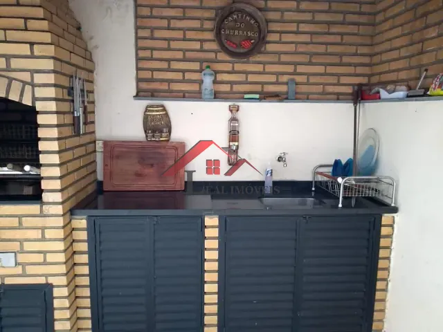 Sobrado com 298m² 3 quartos e 1 banheiro, à venda, no bairro Sítio da Figueira em São Paulo