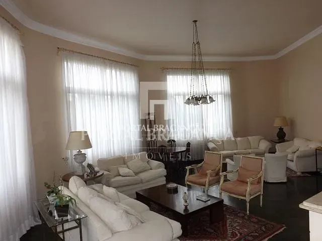 Sobrado com 420m² 3 quartos e 4 banheiros, à venda, no bairro Altos de Bragança em Bragança Paulista
