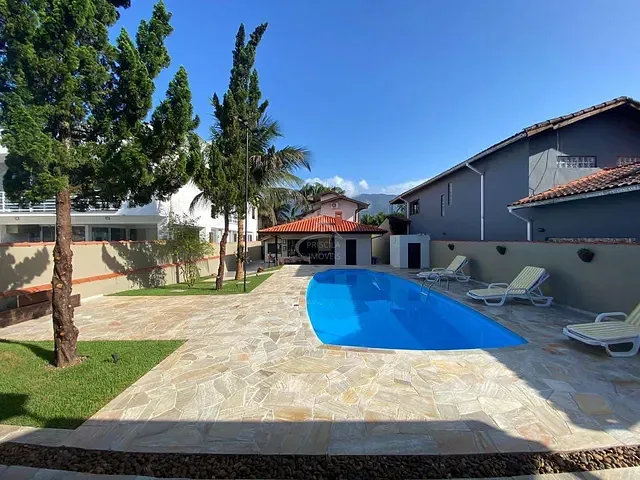 Sobrado com 504m² 5 quartos e 6 banheiros, à venda, no bairro Boraceia em Bertioga