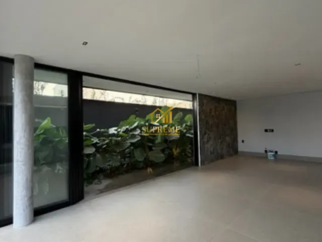 Sobrado com 349m² 4 quartos e 5 banheiros, à venda, no bairro Jardins Capri em Senador Canedo