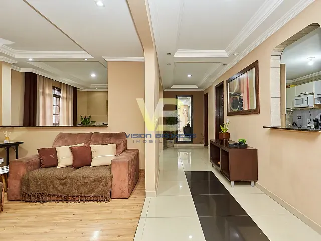 Sobrado com 296m² 4 quartos e 3 banheiros, à venda, no bairro Atuba em Pinhais