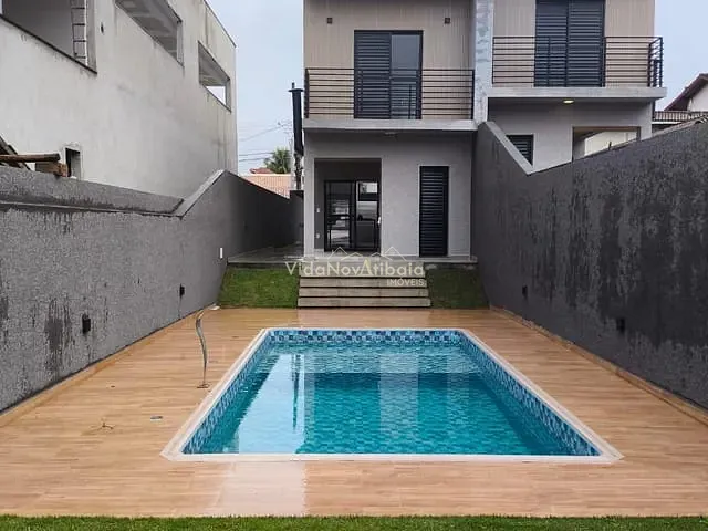Sobrado com 232m² 3 quartos e 5 banheiros, à venda ou para alugar, no bairro Nova Gardênia em Atibaia