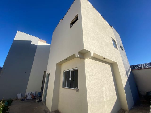 Sobrado com 360m² 2 quartos e 1 banheiro, à venda, no bairro Jardim Kennedy em Poços de Caldas