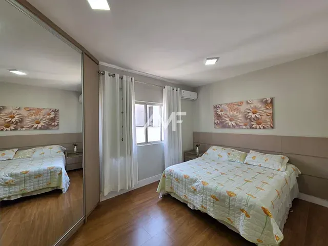 Sobrado com 488m² 4 quartos e 5 banheiros, à venda, no bairro Setor Habitacional Vicente Pires - Trecho 3 em Brasília