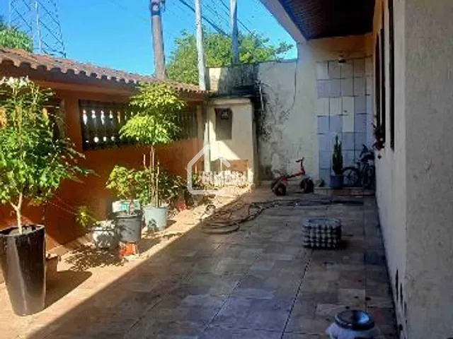 Sobrado com 400m² 4 quartos e 2 banheiros, à venda, no bairro Jardim Progresso (Vicente de Carvalho) em Guarujá