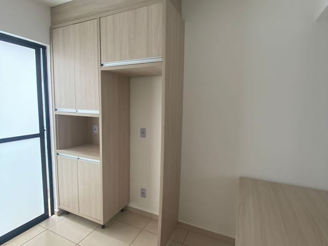 Sobrado com 61m² 2 quartos e 2 banheiros, à venda, no bairro Jardim Carvalho em Ponta Grossa