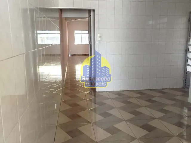 Sobrado com 120m² 4 quartos e 3 banheiros, à venda, no bairro Parque Santa Teresa em Carapicuíba