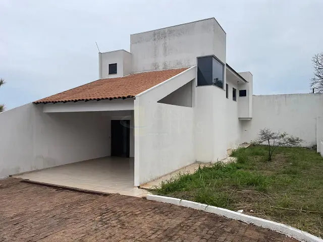 Sobrado com 297m² 3 quartos e 3 banheiros, à venda, no bairro Jardim Por do Sol em Apucarana
