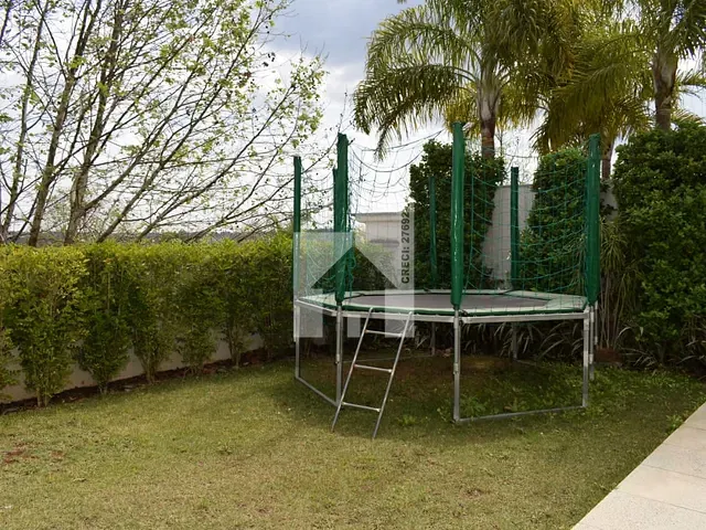 Casa com 900m² 3 quartos e 4 banheiros, à venda, no bairro Jardim Marco Leite em Jundiaí
