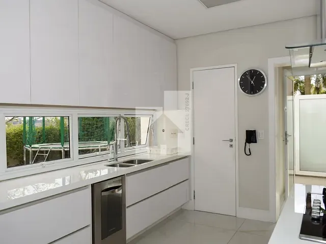 Casa com 900m² 3 quartos e 4 banheiros, à venda, no bairro Jardim Marco Leite em Jundiaí