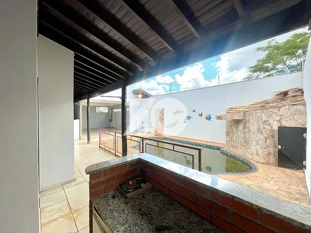 Sobrado com 330m² 3 quartos e 4 banheiros, à venda, no bairro Jardim Terra Branca em Bauru