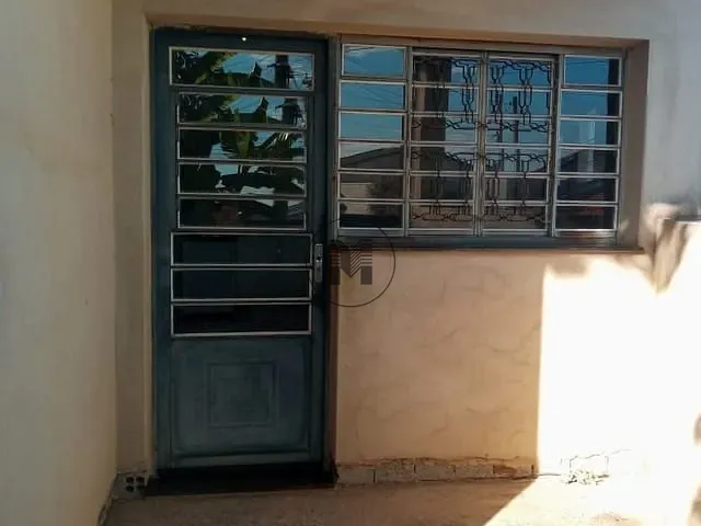 Sobrado com 299m² 4 quartos e 2 banheiros, à venda, no bairro Santa Luzia em Guaratinguetá