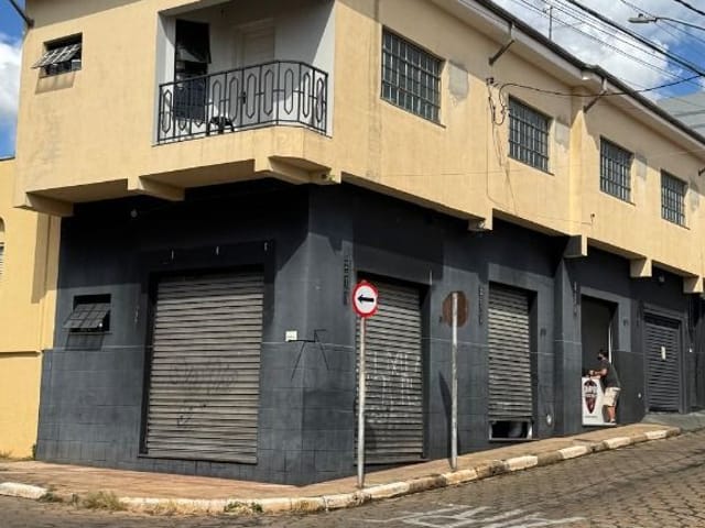 Sobrado 3 quartos e 2 banheiros, à venda, no bairro Centro em Tatuí
