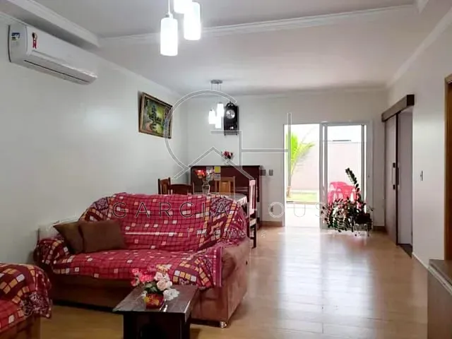 Sobrado com 250m² 3 quartos e 2 banheiros, à venda, no bairro Jardim Cybelli em Ribeirão Preto