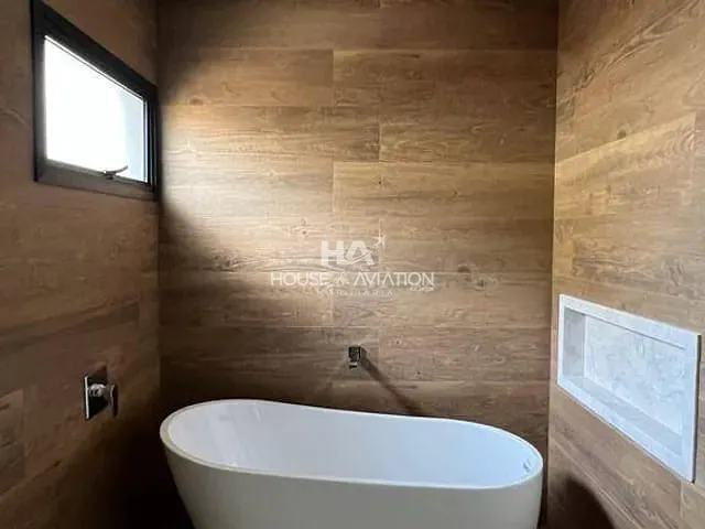 Sobrado com 377m² 4 quartos e 5 banheiros, à venda, no bairro Jardins Madri em Goiânia
