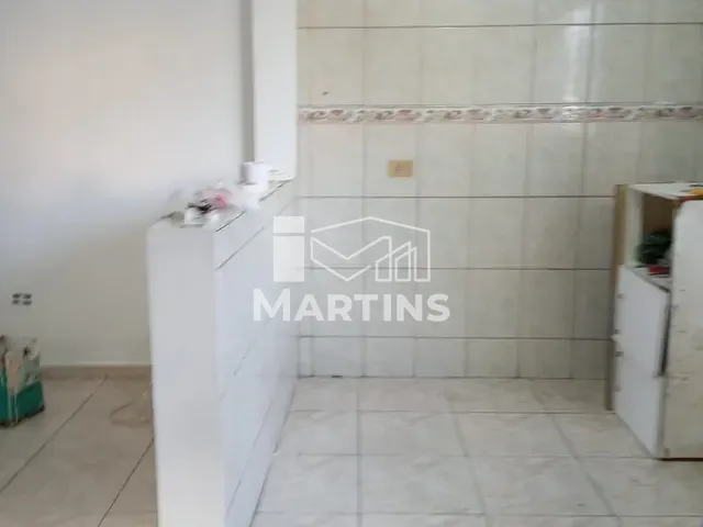 Sobrado 3 quartos e 2 banheiros, à venda, no bairro Sítio das Madres em Taboão da Serra