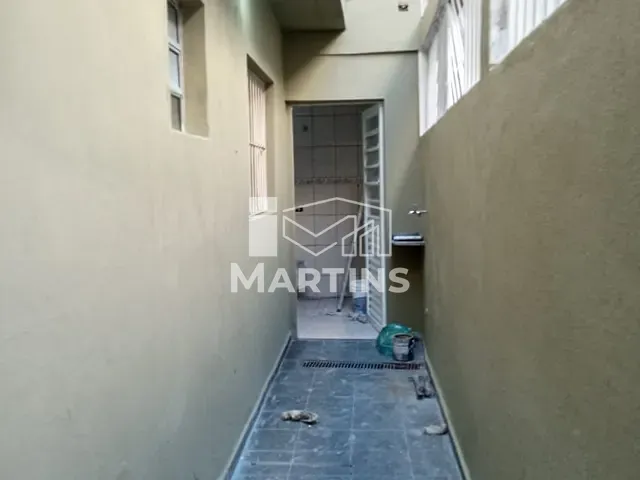Sobrado 3 quartos e 2 banheiros, à venda, no bairro Sítio das Madres em Taboão da Serra