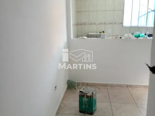 Sobrado 3 quartos e 2 banheiros, à venda, no bairro Sítio das Madres em Taboão da Serra
