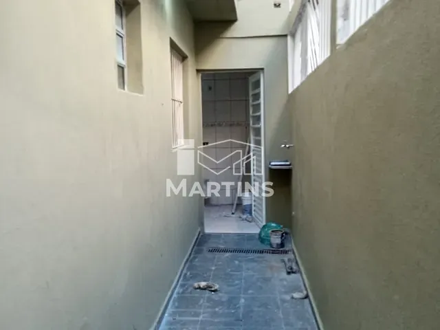 Sobrado 3 quartos e 2 banheiros, à venda, no bairro Sítio das Madres em Taboão da Serra