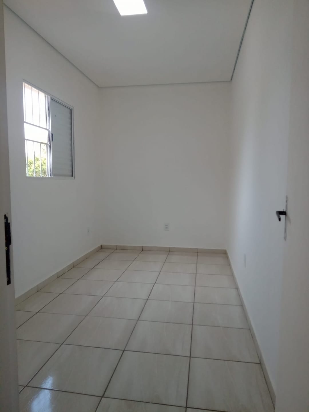 Casa para alugar com 2 quartos, 40m² - Foto 5