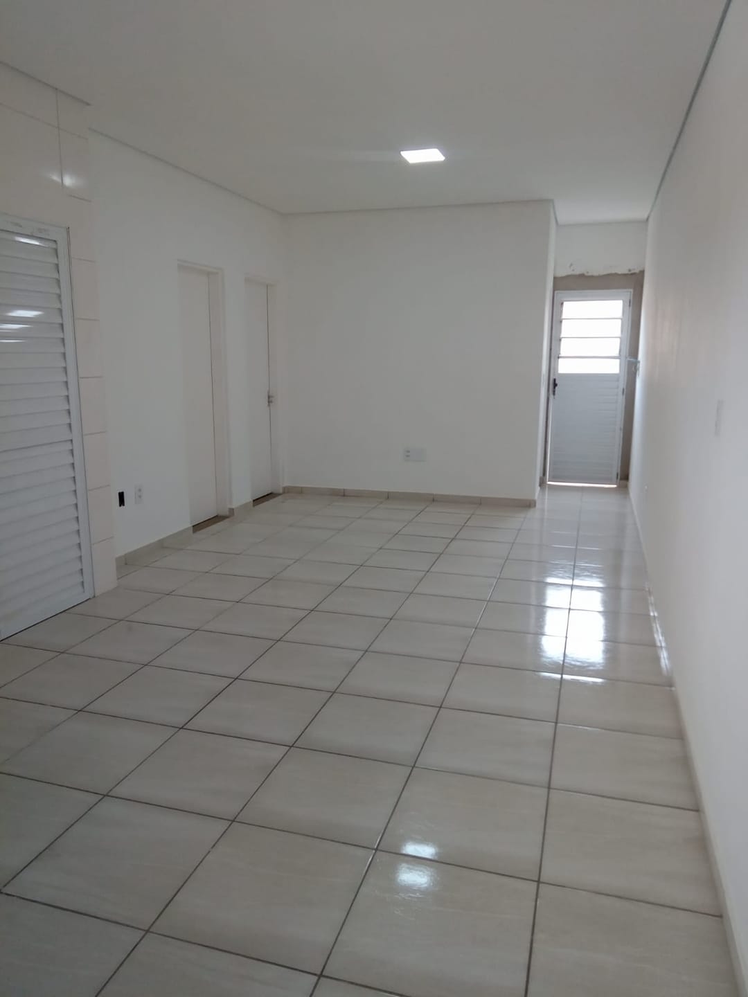 Casa para alugar com 2 quartos, 40m² - Foto 8