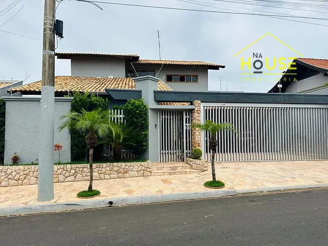 Sobrado com 495m² 5 quartos e 1 banheiro, à venda, no bairro Santa Eliza em Votuporanga