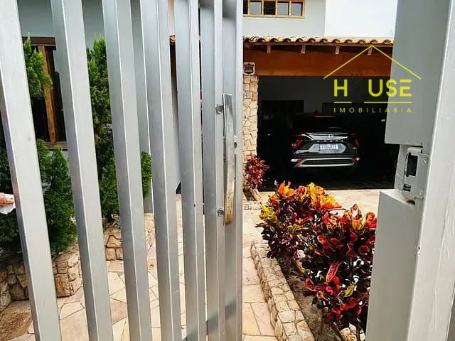 Sobrado com 495m² 5 quartos e 1 banheiro, à venda, no bairro Santa Eliza em Votuporanga