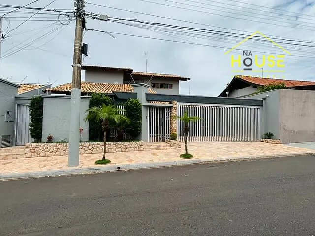 Sobrado com 495m² 5 quartos e 1 banheiro, à venda, no bairro Santa Eliza em Votuporanga