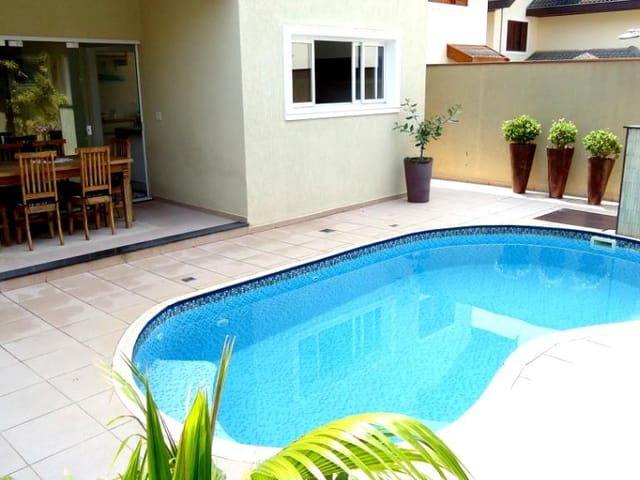 Foto do Sobrado - Sobrado com 3 dormitórios à venda, 217 m² por R$ 1.200.000,00 - Jardim América - São José dos Campos/SP | INDEPENDENCE NEGOCIOS IMOBILIARIOS LTDA