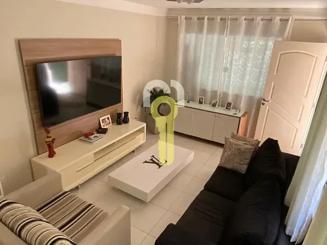 Sobrado com 125m² 3 quartos e 3 banheiros, à venda, no bairro Jardim Rio das Pedras em Cotia