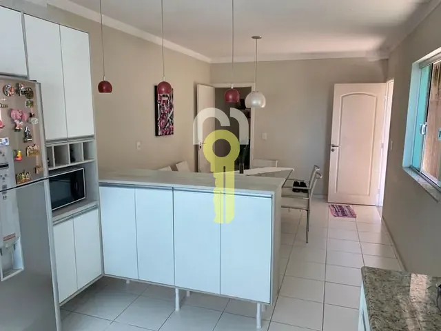 Sobrado com 125m² 3 quartos e 3 banheiros, à venda, no bairro Jardim Rio das Pedras em Cotia
