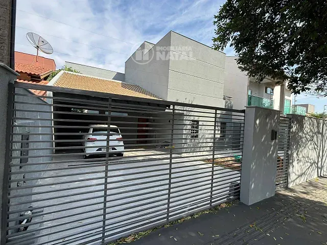 Sobrado com 427m² 2 quartos e 3 banheiros, à venda, no bairro Andrade em Londrina